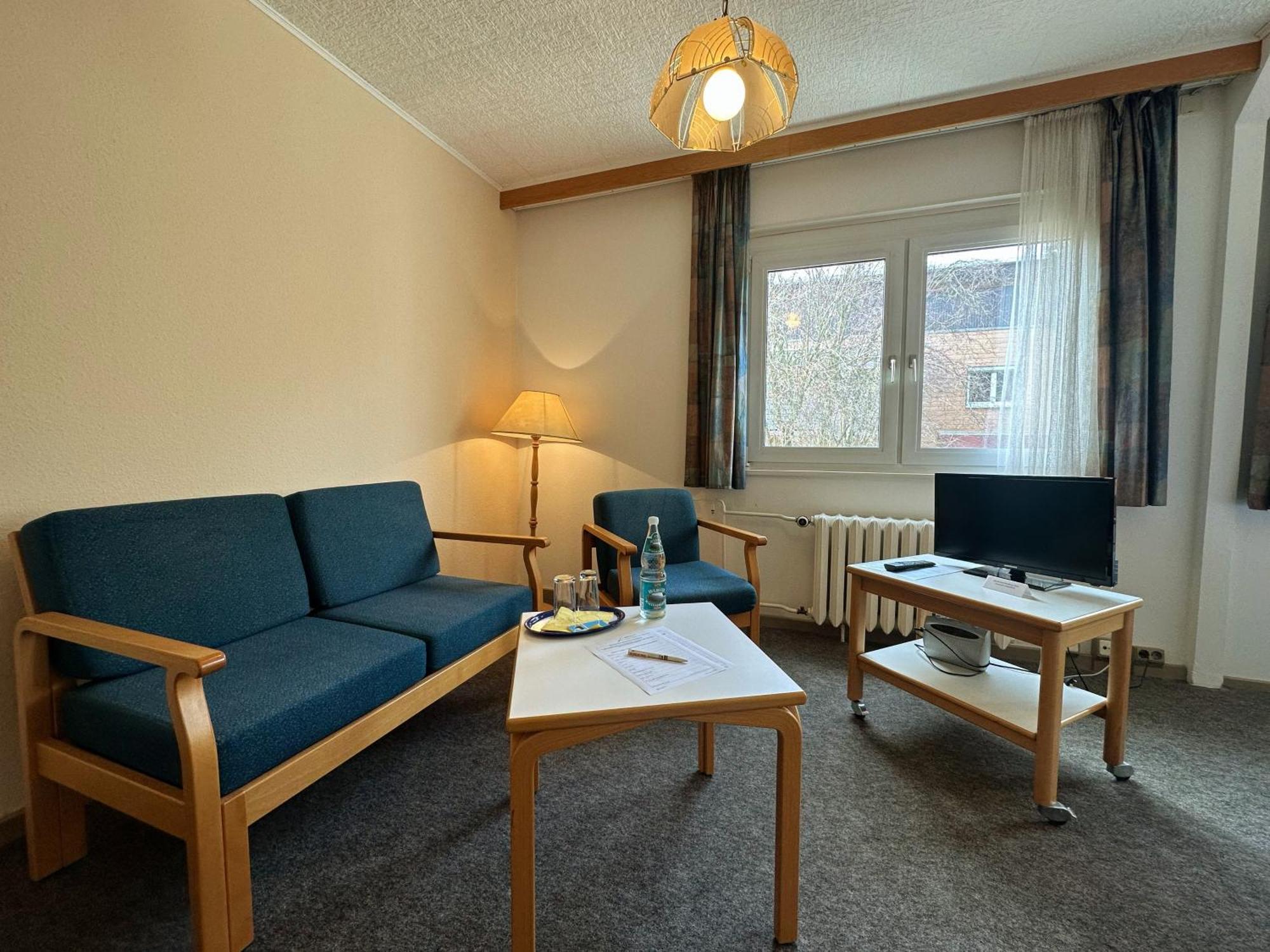 Hotel Am Laerchenberg I Fruehstueck, Wlan, Parkplatz Schirgiswalde-Kirschau Exterior foto