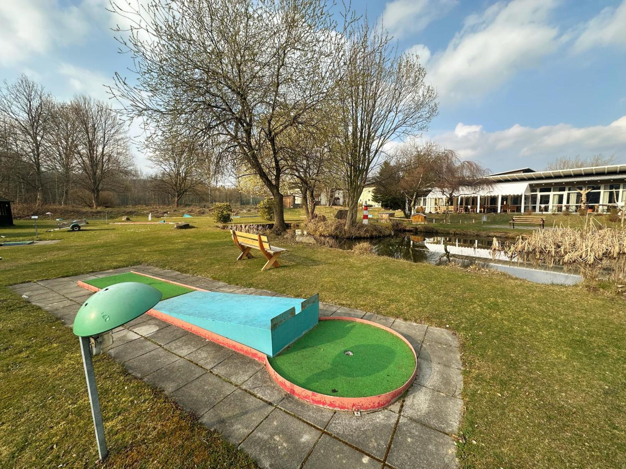 Hotel Am Laerchenberg I Fruehstueck, Wlan, Parkplatz Schirgiswalde-Kirschau Exterior foto
